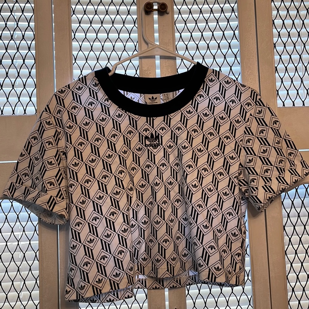 Adidas women’s shirt